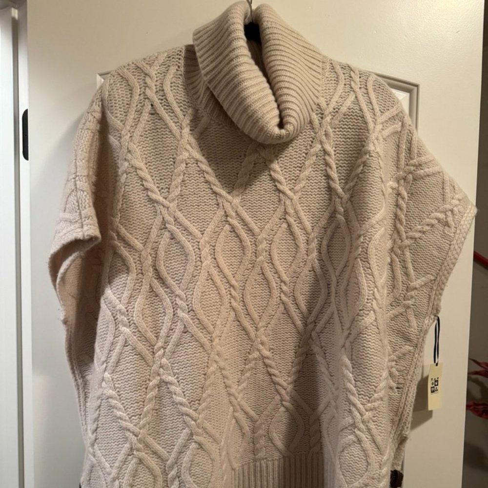 Cable Knit Sweater Cape